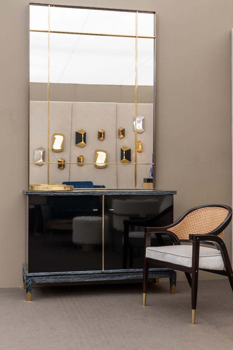 Sharp Mirror