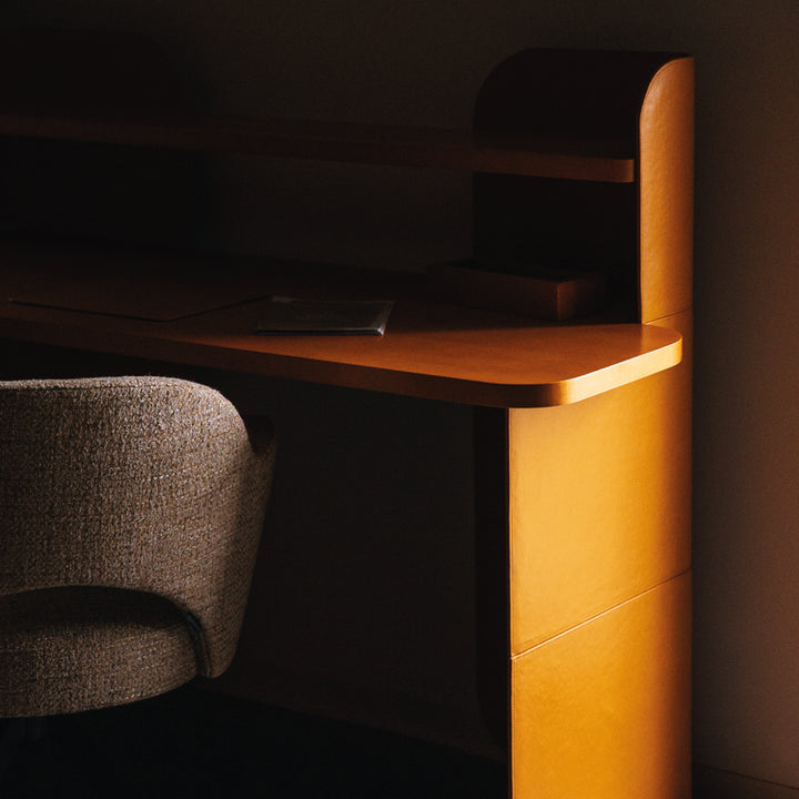 Pierre Desk