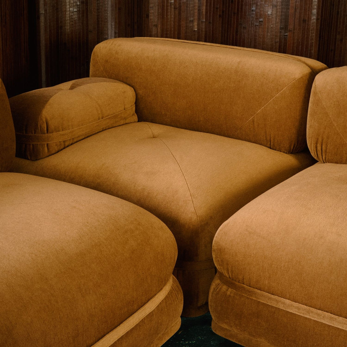 Banda Sectional